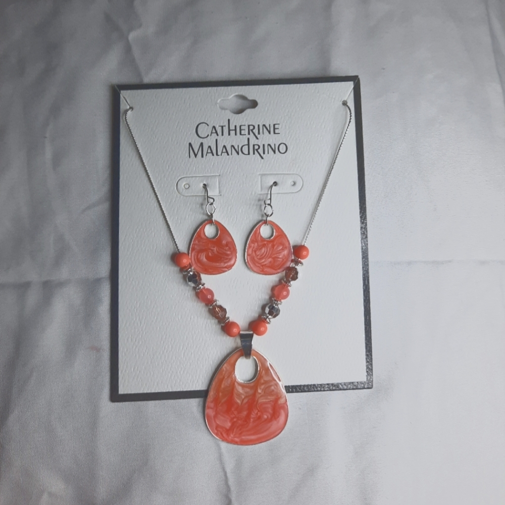 Catherine Malandrino Pink Teardrop Necklace and Earrings Set